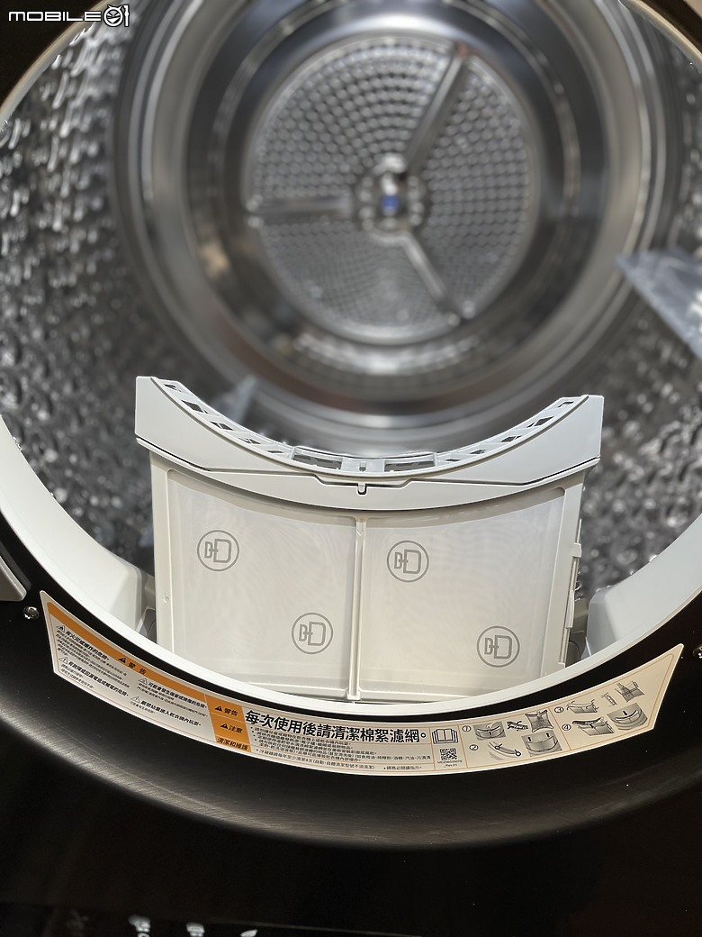 LG WashTower 極窄美型版輕鬆搞定跟塵蟎過敏原說掰掰
