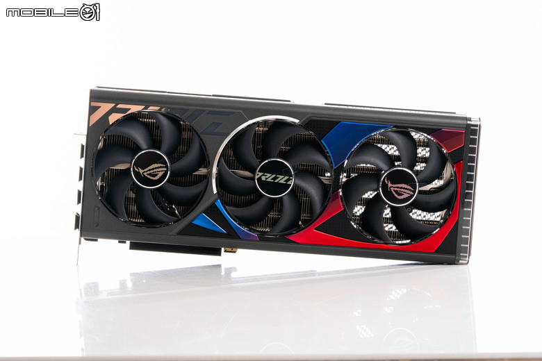 ROG STRIX RTX 4080 Super O16G GAMING 顯示卡開箱實測 以搶眼視覺設計搭配超頻性能表現