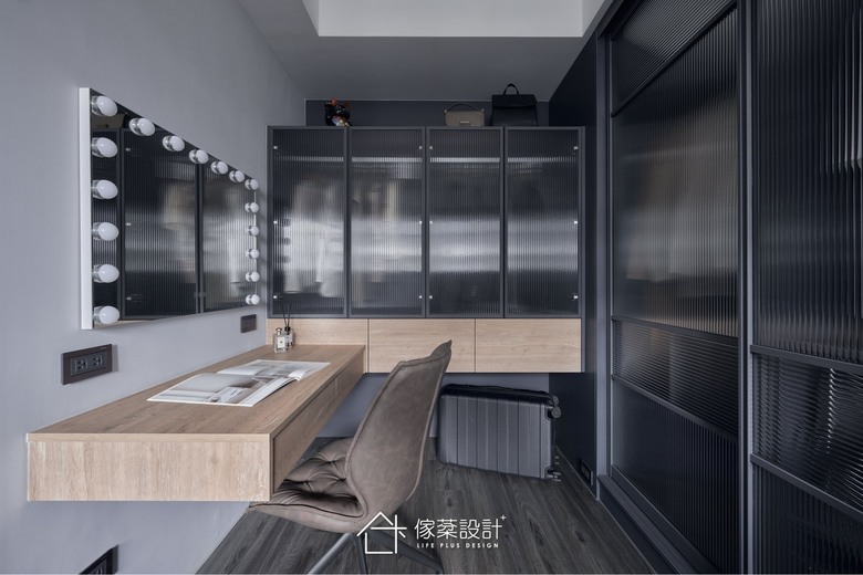 【開箱】桃園龜山A8首購屋-現代風-深色系裝潢也可以很有溫馨感