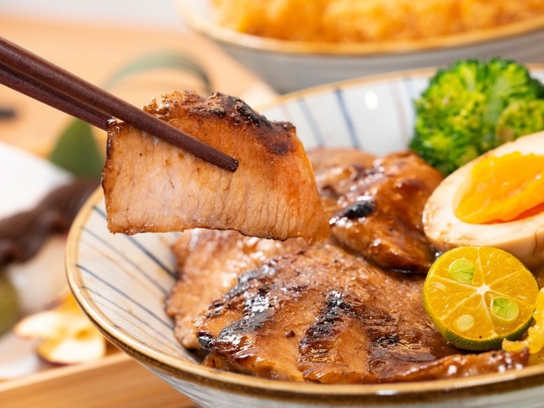 台中南屯全新日系食堂!丼飯、炸物、甜點整日供應任你吃!