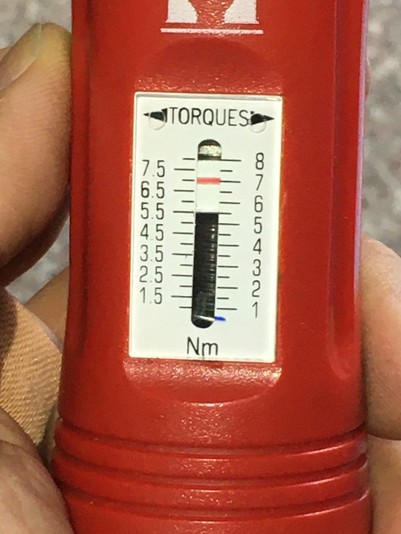 2017 Golf R 更換正時上蓋密封圈與發電機單向軸承