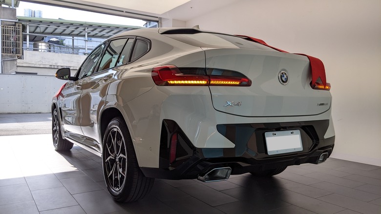 [開箱，建築師詳解 ] BMW X4 30i M sport - 外型帥氣，內在細膩的歐系跑旅