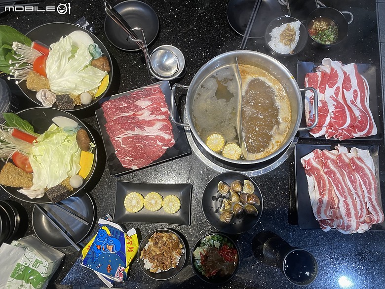 點我看大圖 【小惡魔金龍踏春】城市漫步健行:華山文創園區與三創一日遊