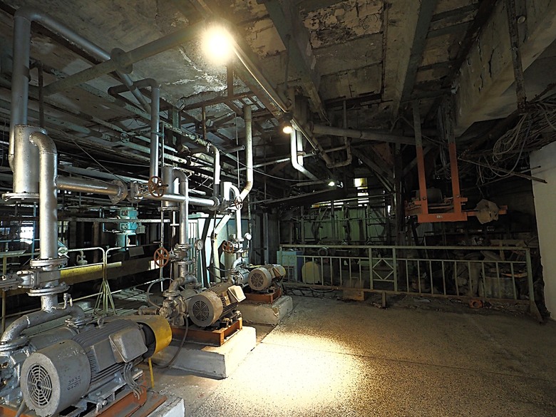 臺灣鳳梨工場、蚵仔寮漁市場、愛琴海岸海景渡假農場、橋頭糖廠、明寧靖王墓,外掛位在屏東的勝利星村V.I.P Zone — 2024年【小惡魔金龍踏春】春節假期遊程之一