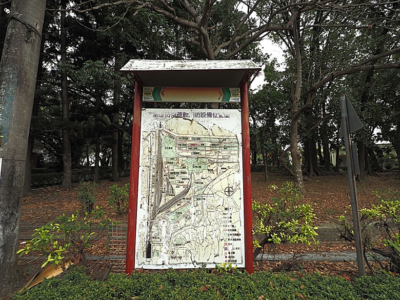 臺灣鳳梨工場、蚵仔寮漁市場、愛琴海岸海景渡假農場、橋頭糖廠、明寧靖王墓,外掛位在屏東的勝利星村V.I.P Zone — 2024年【小惡魔金龍踏春】春節假期遊程之一