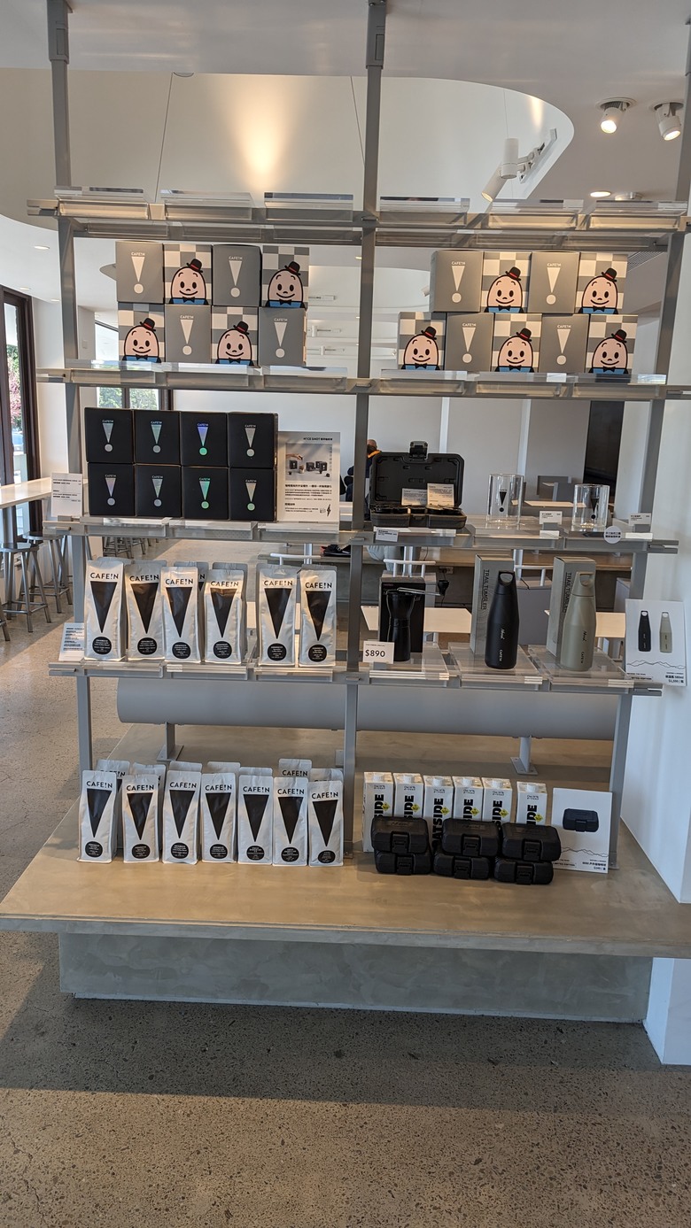 【小惡魔金龍踏春】CAFEIN硬咖啡桃園總廠(DICKIES聯名咖啡觀光工廠)店一遊~