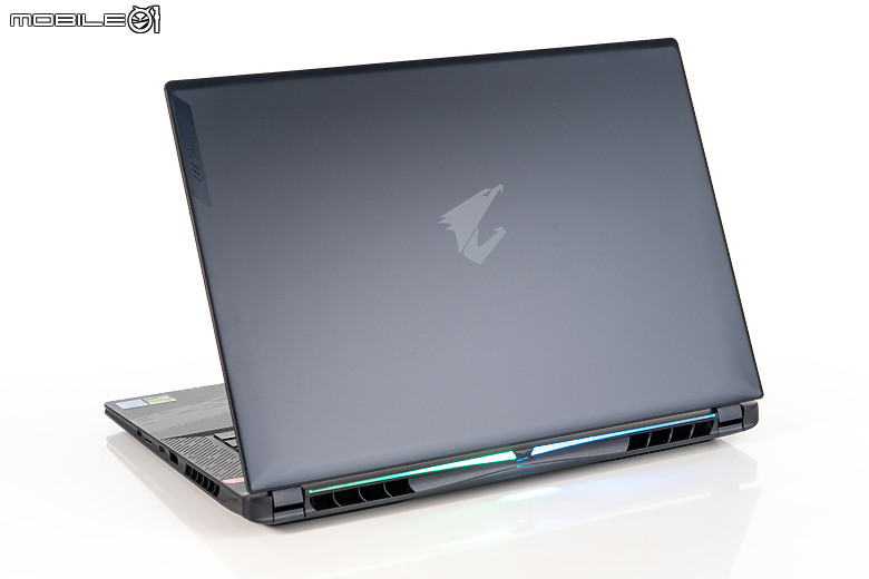 GIGABYTE AORUS 16X (2024) 測試報告｜藉 AI 重塑電競筆電體驗！