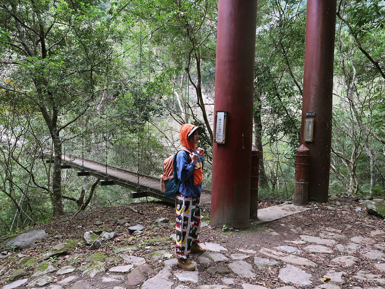 點我看大圖 【錐麓古道】挑戰內心懼高症的一條絕美懸崖峭壁古道