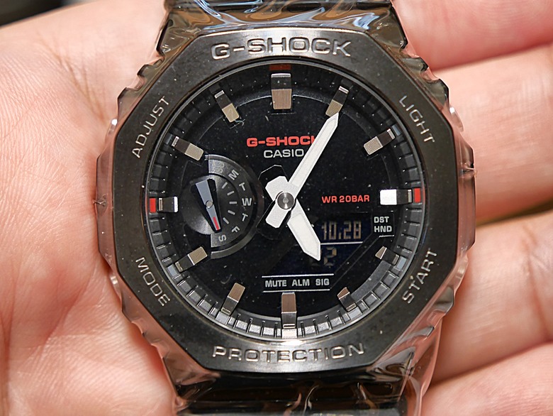 【小惡魔金龍踏春】 CASIO G-SHOCK 農家橡樹計時錶雙開箱 — 黑色金屬錶殼帆布錶帶款(GM-2100CB-1A) v.s. 亮銀錶殼灰色帆布錶帶款(GM-2100C-5A)