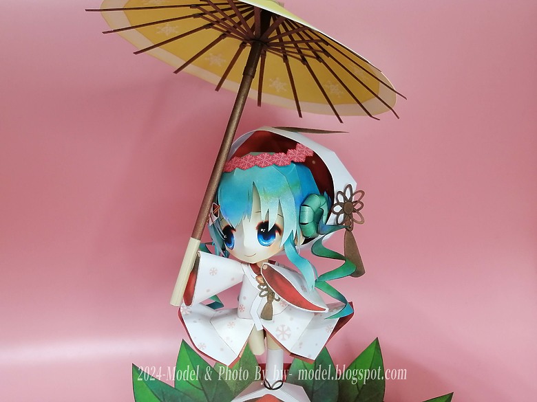 VOCALOID 初音未來(雪未來2013Ver.) 紙模型 製作