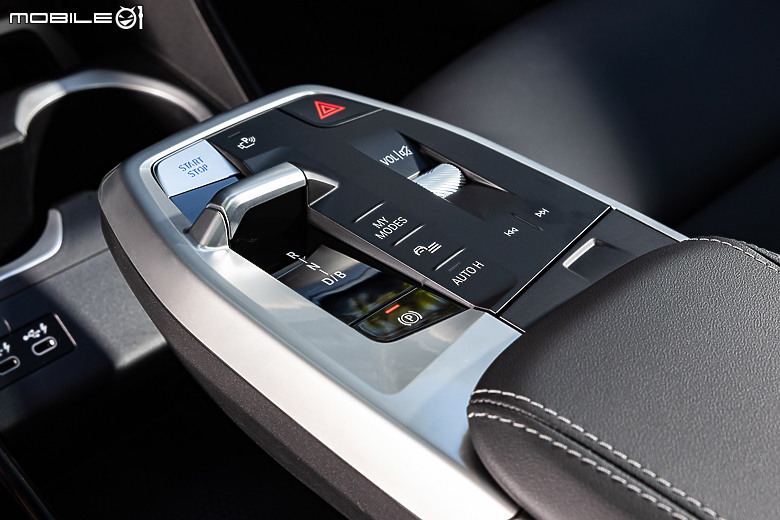BMW iX2 xDrive30 葡萄牙試駕|重整旗鼓依舊叛逆,渾身電力再戰跑旅級距!