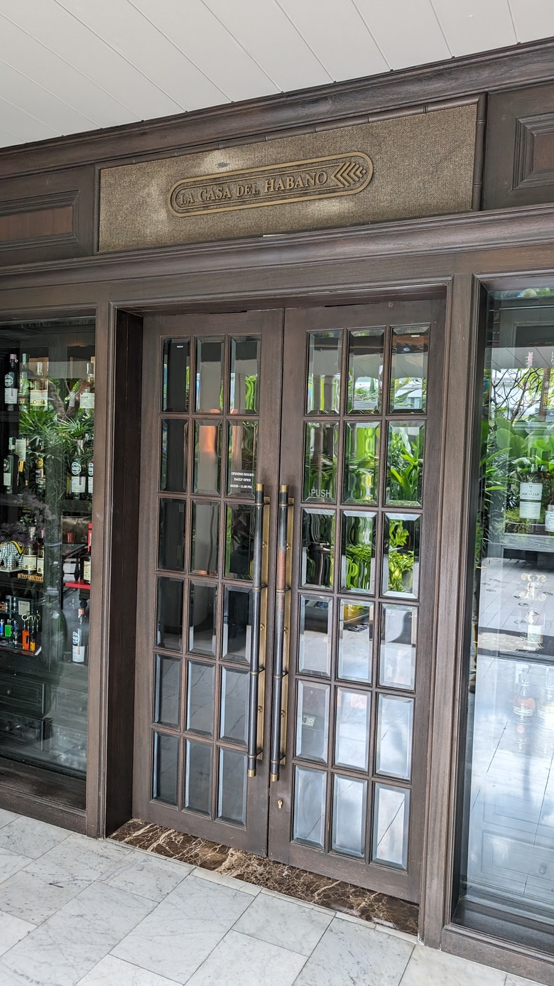 再見, 總有一天 - 成立近150年的曼谷文華東方酒店參觀 & 知名的Author's Lounge照片/作家分享~