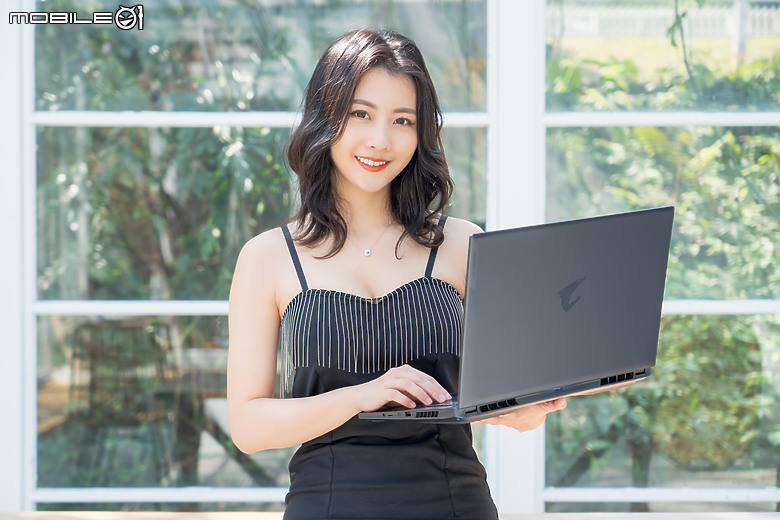 GIGABYTE AORUS 16X (2024) 測試報告|藉 AI 重塑電競筆電體驗!