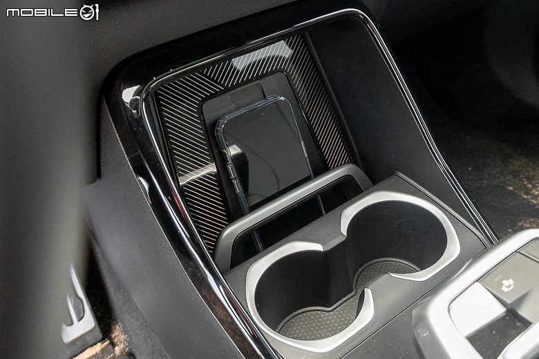 BMW iX2 xDrive30 葡萄牙試駕|重整旗鼓依舊叛逆,渾身電力再戰跑旅級距!