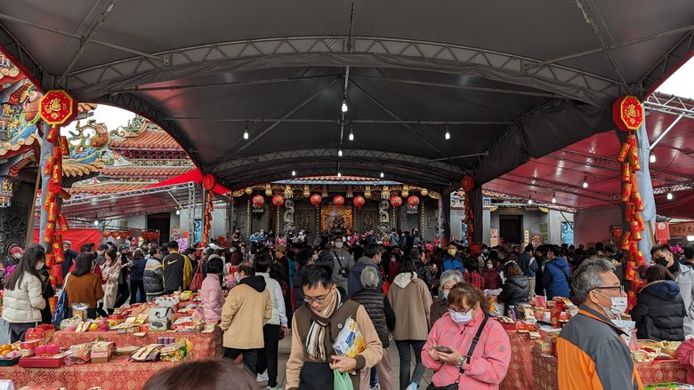 【小惡魔金龍踏春】初一走春、桃園景福宮拜拜 & 戶外走春曬太陽野餐之旅~