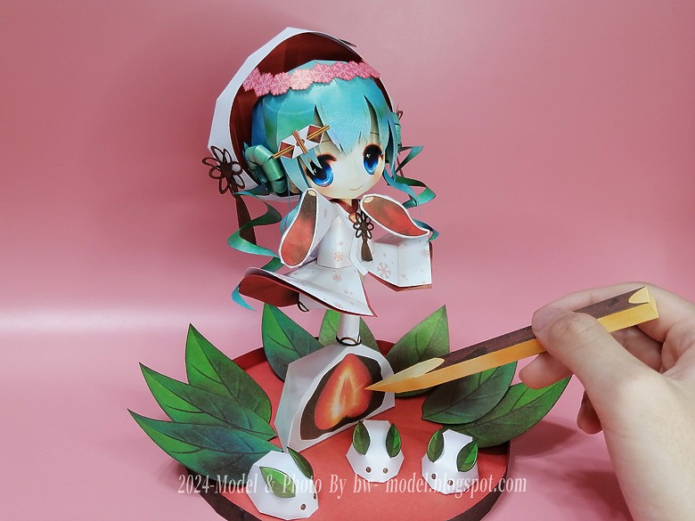 點我看大圖 VOCALOID 初音未來(雪未來2013Ver.) 紙模型 製作