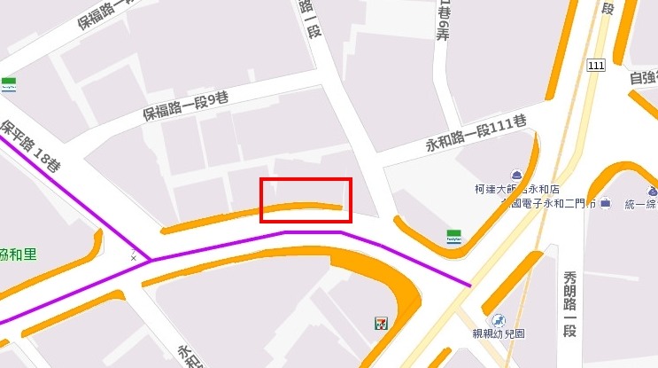 永和分局交通組長黃耿徹,不開陳鴻源副議長違規停車,慘遭交通粉專封鎖