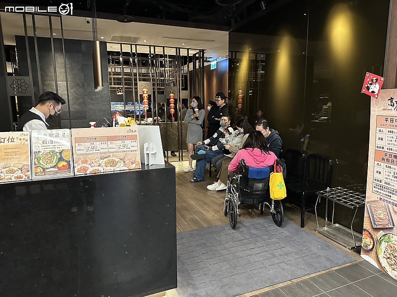 點我看大圖 【小惡魔金龍踏春】城市漫步健行:華山文創園區與三創一日遊