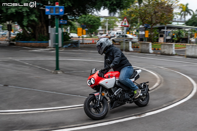 CFMOTO Papio XO-1搶先試駕|無害外型暗藏熱血本質!雖不完美但瑕不掩瑜!
