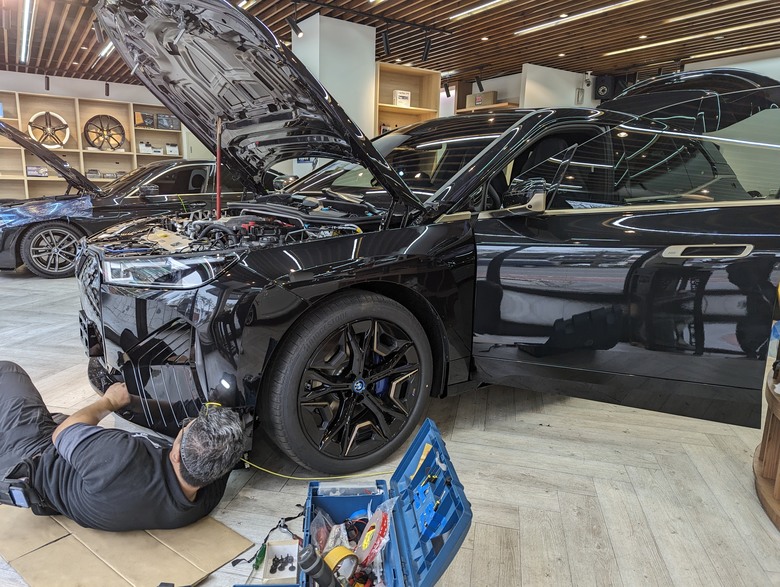 德國車就是要包德國膜-BMW IX包膜施工分享