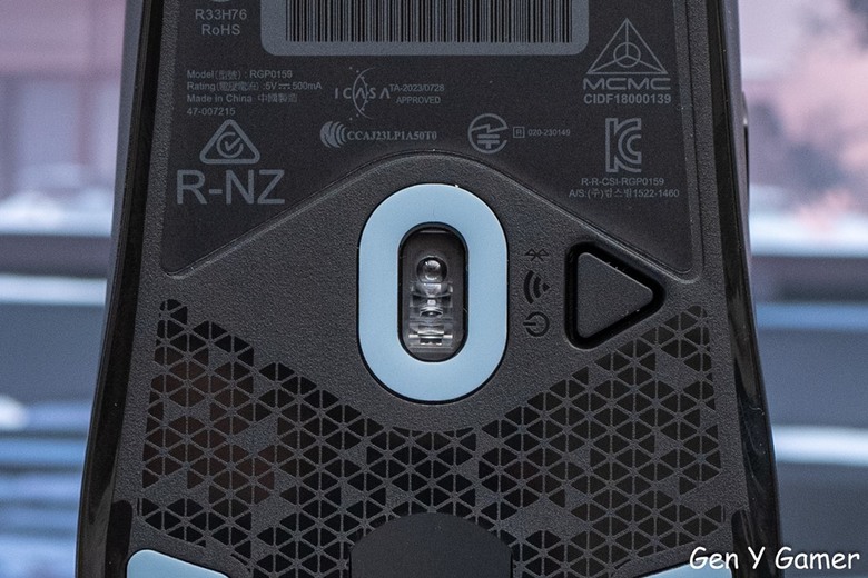 點我看大圖 FPS 競技取向滑鼠的後起之秀!Corsair M75 AIR Wireless
