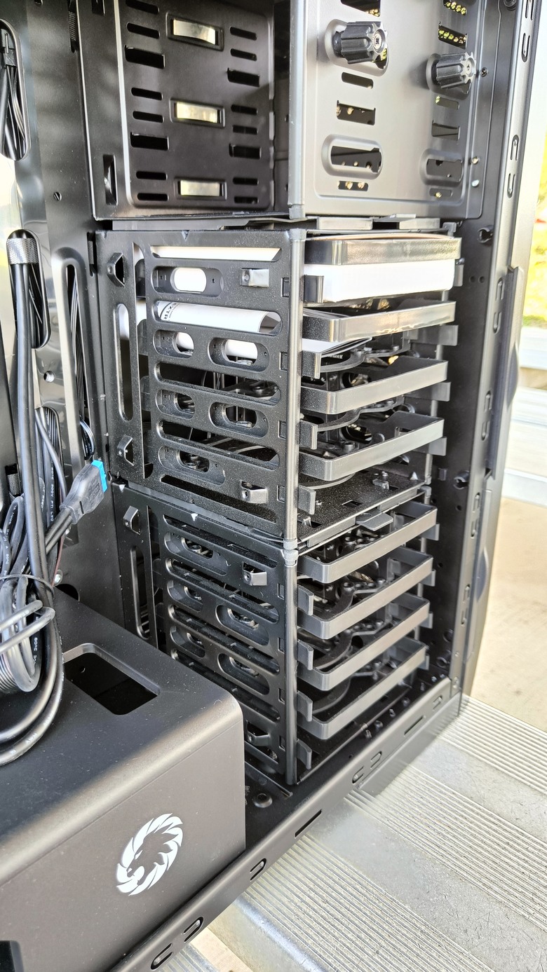 GAMEMAX 高塔式電腦主機殼 開箱展示