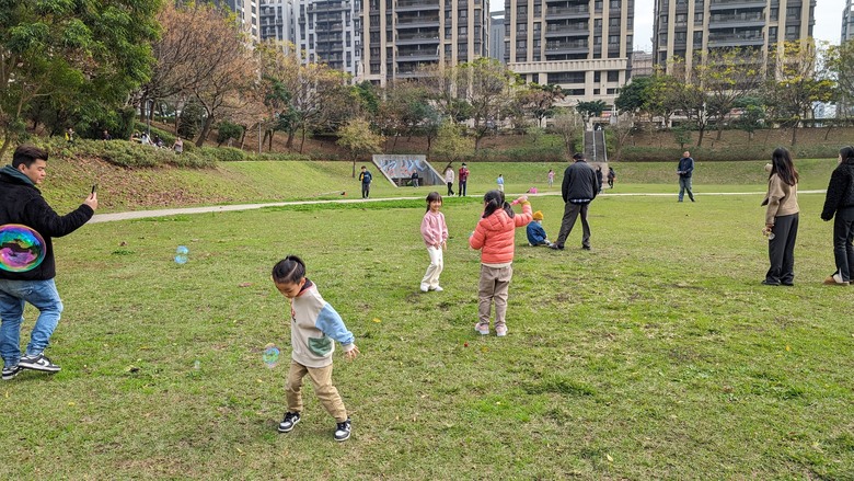 【小惡魔金龍踏春】初一走春、桃園景福宮拜拜 & 戶外走春曬太陽野餐之旅~