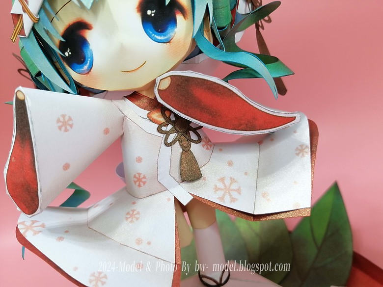 VOCALOID 初音未來(雪未來2013Ver.) 紙模型 製作