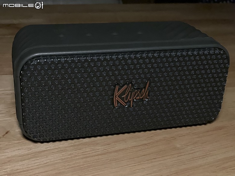 點我看大圖 【小惡魔金龍踏春】Klipsch 古力奇 Klipsch Nashville Music City 攜帶喇叭開箱:24小時連續播放好音樂不中斷 I 高顏質經典設計I 防水防塵IP67戶外使用更安心