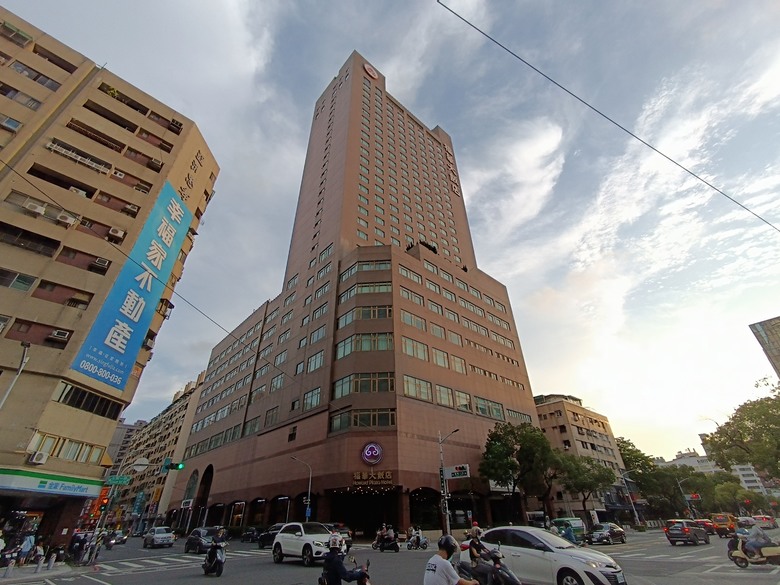 【小惡魔金龍踏春】從中臺灣住到南臺灣 — 老狗的2023年公務出差住宿旅館全紀錄
