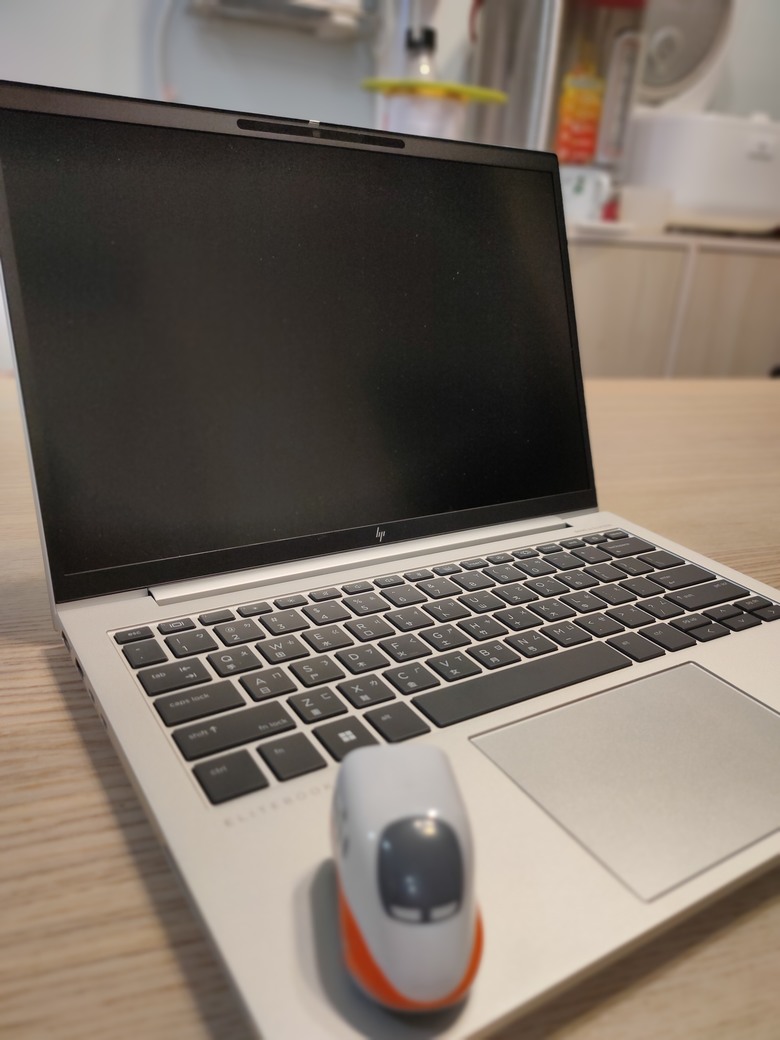 HP EliteBook 835 13.3 吋 G10 I 戰力強大的商用筆電 開箱