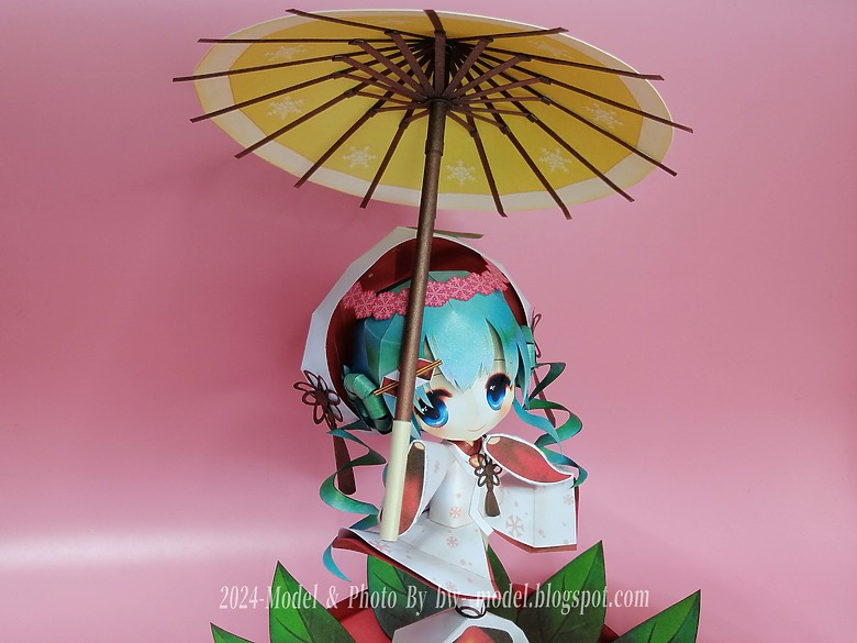 VOCALOID 初音未來(雪未來2013Ver.) 紙模型 製作