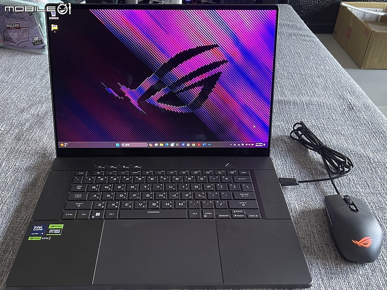ROG Zephyrus G16 2024 開箱 補充相片
