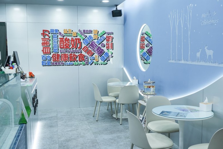 台南健康輕食│獨門酸奶多元搭配 穀物水果養生「撈」一下！