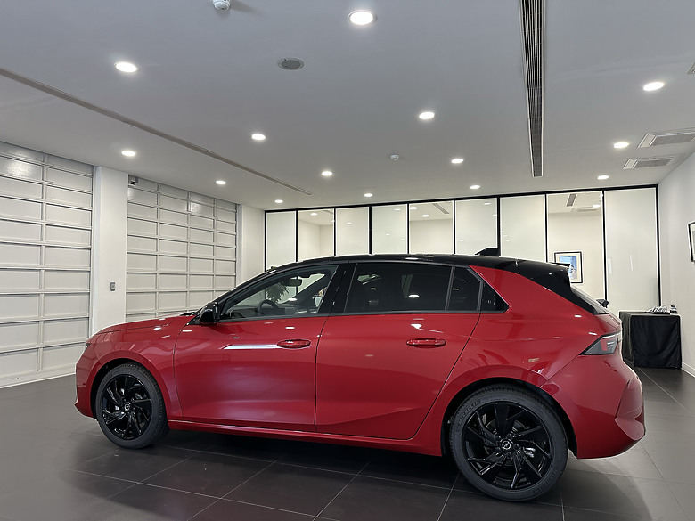 點我看大圖 2023 Opel Astra GS潮流版開箱