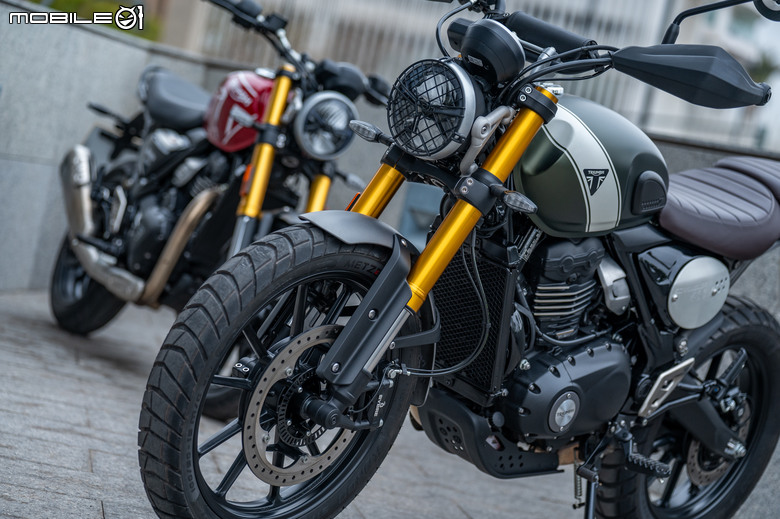 Triumph Speed 400／Scrambler 400 X西班牙試駕｜雙生兄弟性格大不同！兩車究竟該怎麼選？