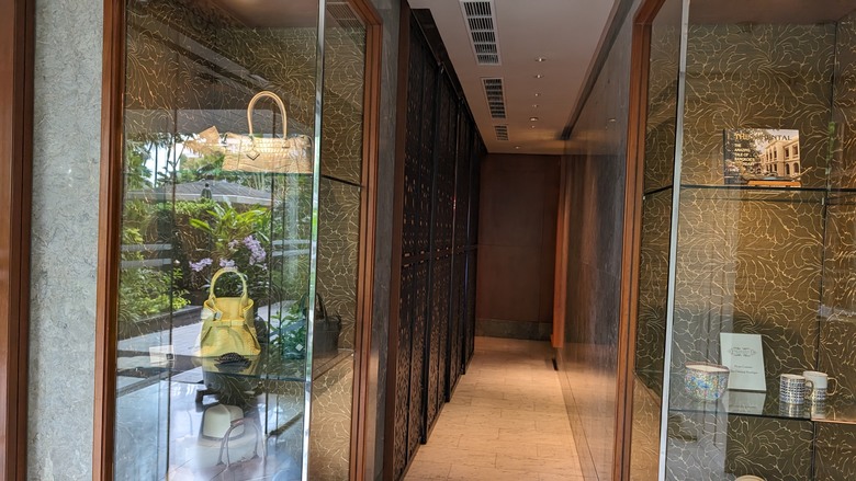 再見, 總有一天 - 成立近150年的曼谷文華東方酒店參觀 & 知名的Author's Lounge照片/作家分享~