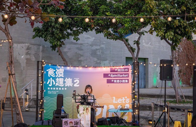 點我看大圖 【小惡魔金龍踏春】2024黃色小鴨游回高雄|冬日遊樂園 |高雄愛河灣
