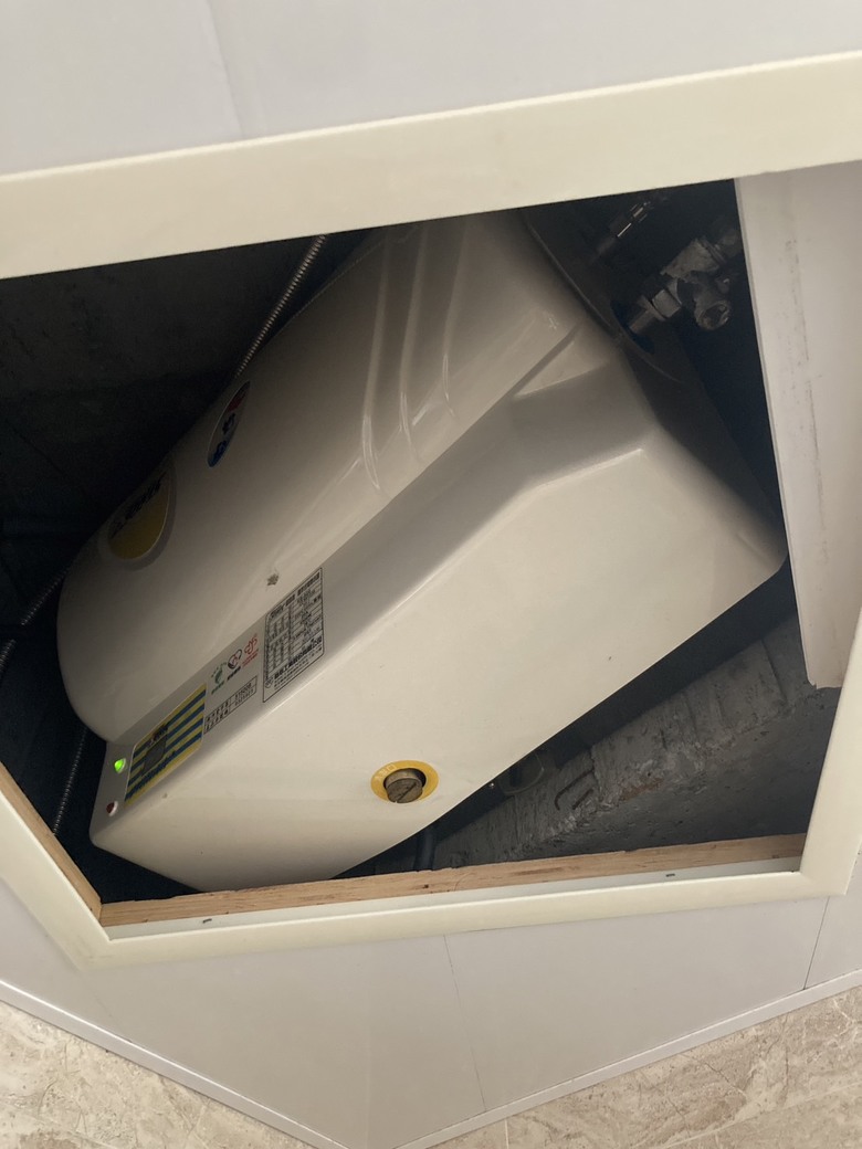小套房電熱水器更換