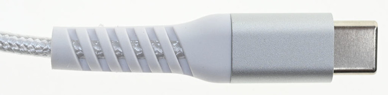 點我看大圖 Avier VeeMag 15W 磁吸無線充電盤開箱