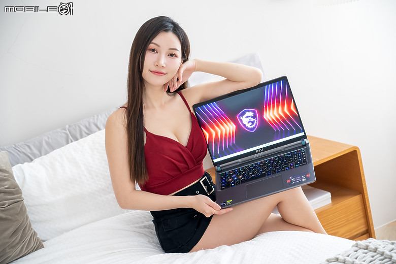 MSI Vector 16 HX A14VHG-293TW 測試報告|升級 QHD+ 240Hz 螢幕的準旗艦電競筆電!