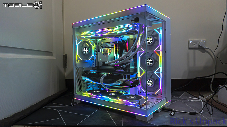 【開箱】自帶燈條更加獨特吸睛 | LIAN LI O11 Dynamic EVO RGB WHITE