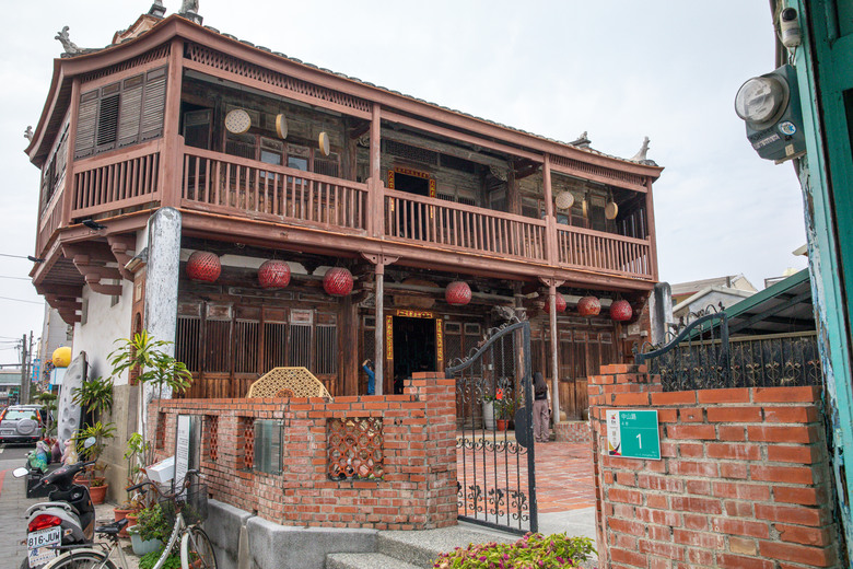 點我看大圖 【小惡魔金龍踏春】新營鐵道文化園區|鹽水永成戲院、八角樓、月津港燈節