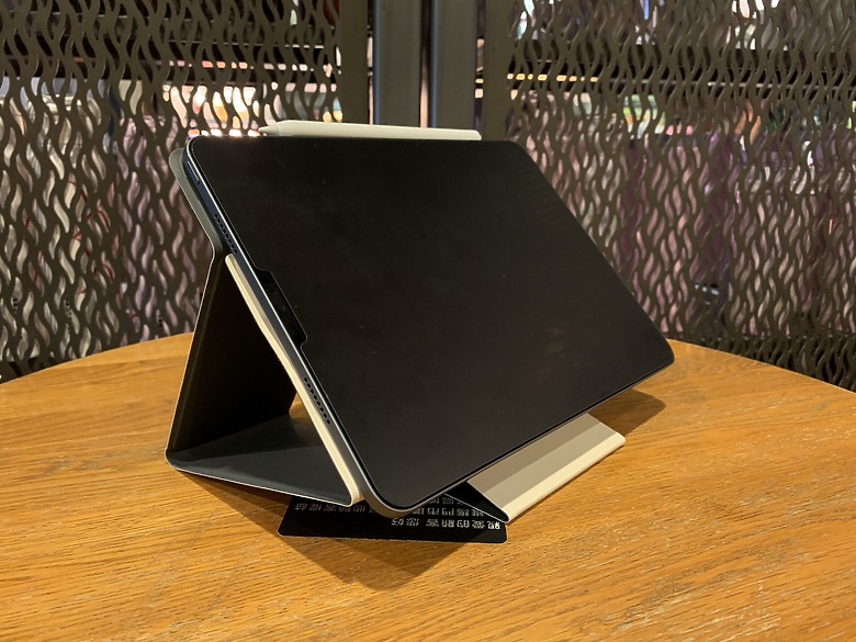 點我看大圖 你們的 iPad 都是用什麼保護套? 保護套使用心得#UAG #VATORA #TOMTOC