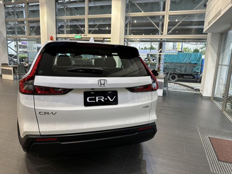 5 代 CRV 保養順便試乘 6 代 CRV