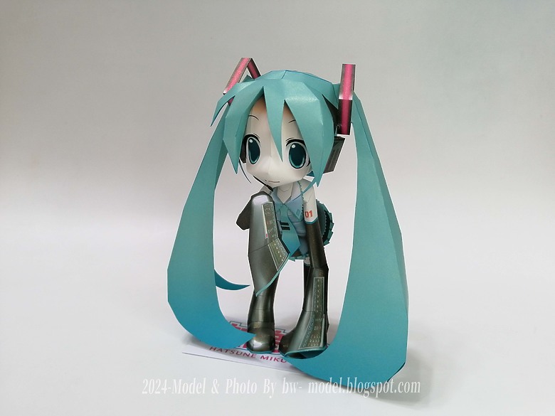 VOCALOID 初音未來(Q版) 紙模型 製作