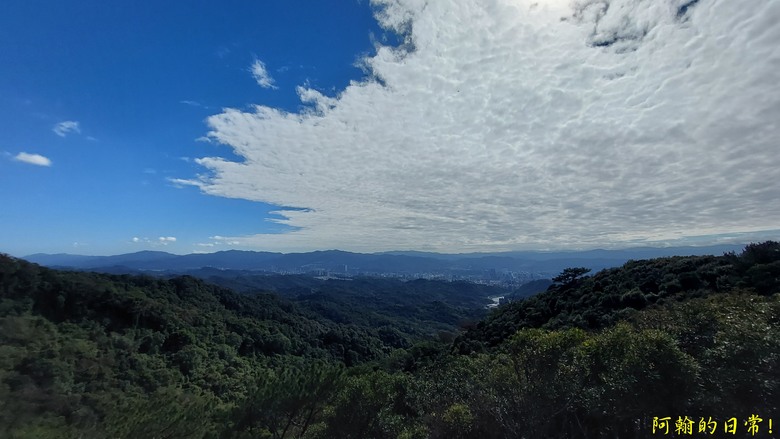 【小惡魔金龍踏春】雙心縱走 12座山峰+環湖走出心連心