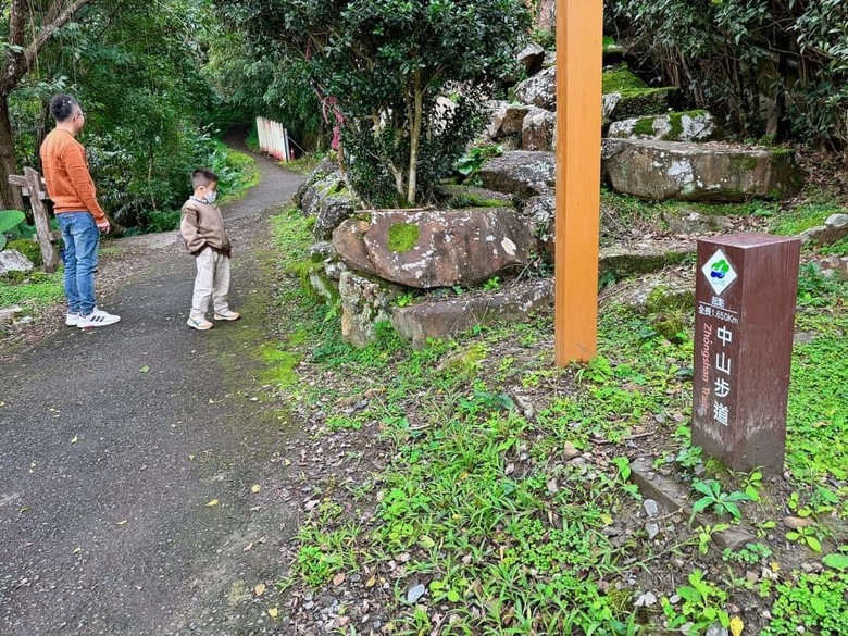 【小惡魔金龍踏春】之宜蘭三清宮步道