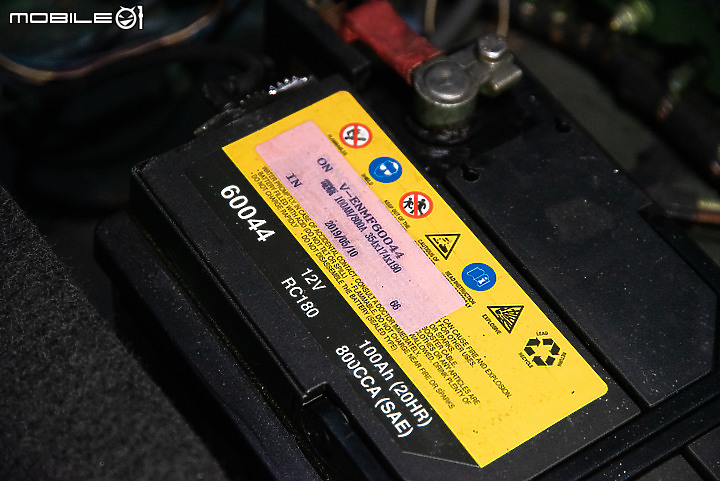 CTEK PRO25SE 智慧車用電瓶充電器開箱測試|充電效率有感提升,定期使用方能發揮最大價值!