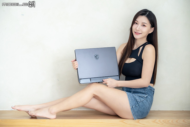 點我看大圖 MSI Vector 16 HX A14VHG-293TW 測試報告|升級 QHD+ 240Hz 螢幕的準旗艦電競筆電!